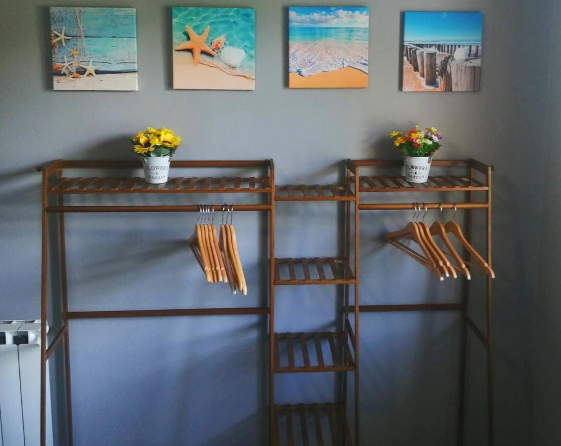 La Dolce Vita - Apartment With Shared Pool And Large Terrace Lido delle Nazioni Buitenkant foto