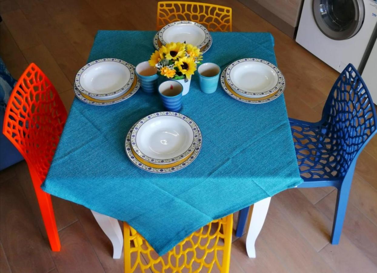 La Dolce Vita - Apartment With Shared Pool And Large Terrace Lido delle Nazioni Buitenkant foto